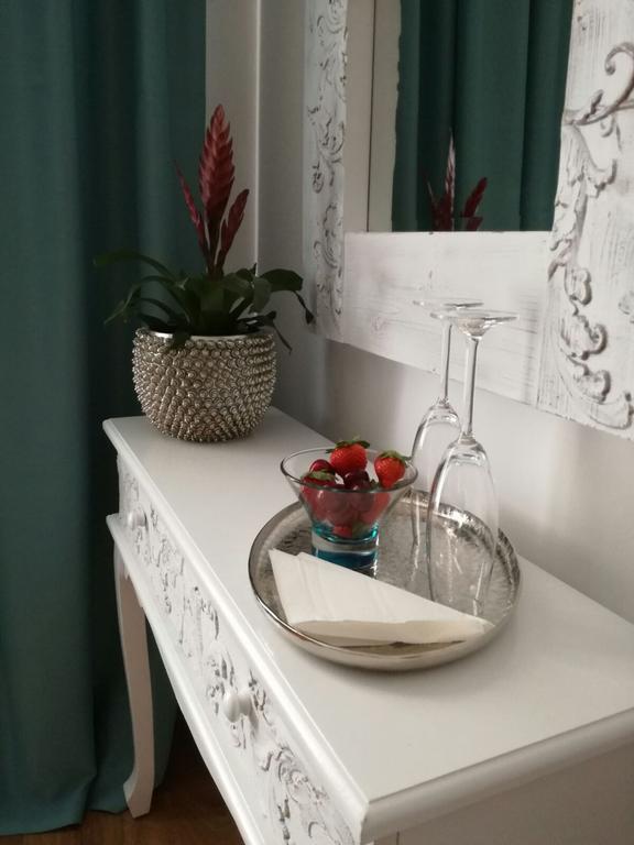 Los Amigos Vip Rooms Мадрид Екстер'єр фото