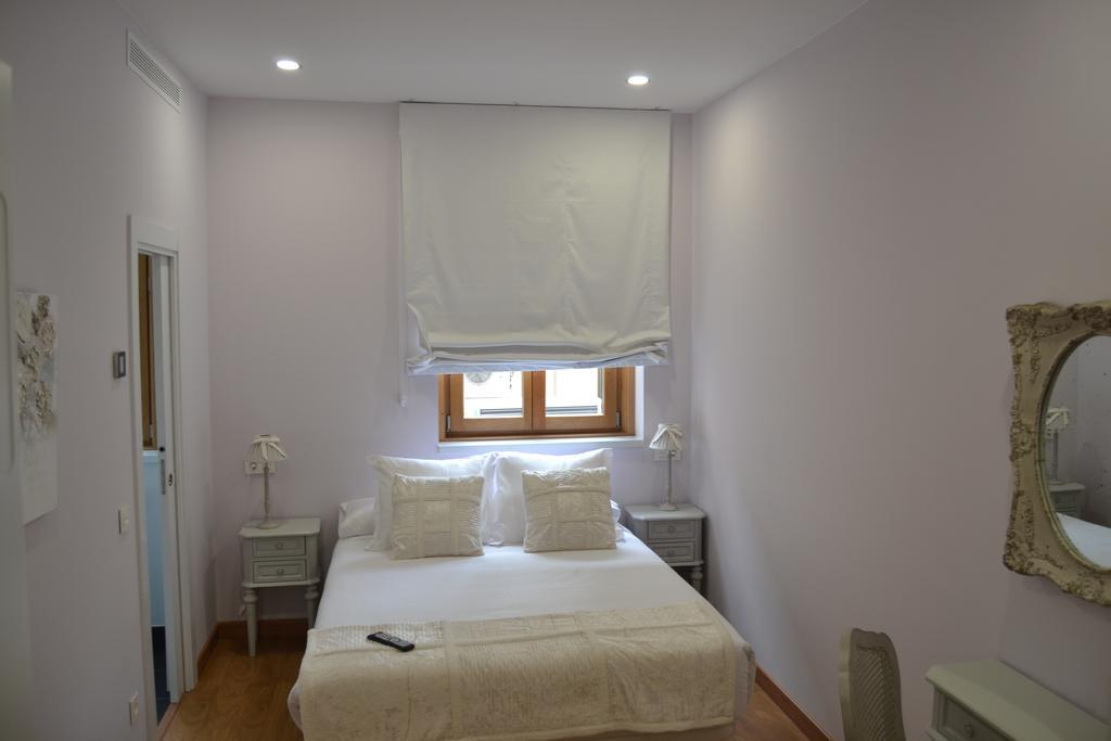 Los Amigos Vip Rooms Мадрид Екстер'єр фото