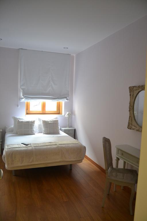 Los Amigos Vip Rooms Мадрид Екстер'єр фото