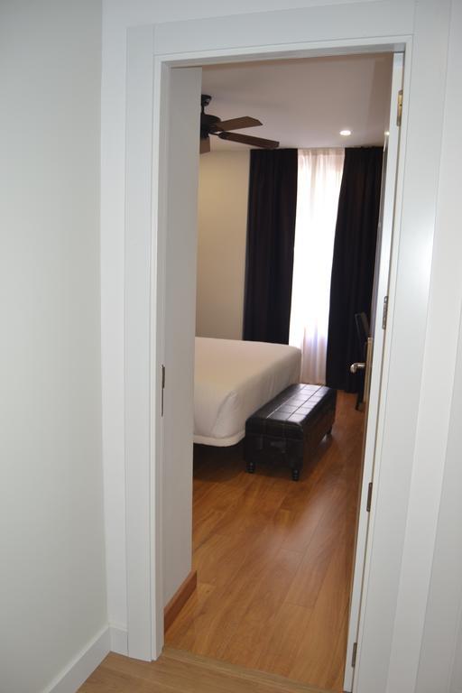 Los Amigos Vip Rooms Мадрид Екстер'єр фото